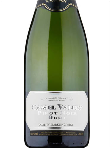 фото Camel Valley White Pinot Noir Brut Кэмел-Вэлли Вайт Пино Нуар Брют Великобритания вино белое