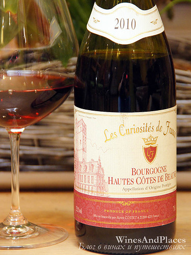 фото Les Curiosites de France AOC Bourgogne Hautes Cotes de Beaune Ле Курьёзит де Франс Бургонь От Кот де Бон Франция вино красное
