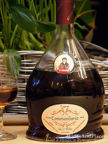 фото Commandaria St.Yerasimos Sweet Wine  Кипр вино красное