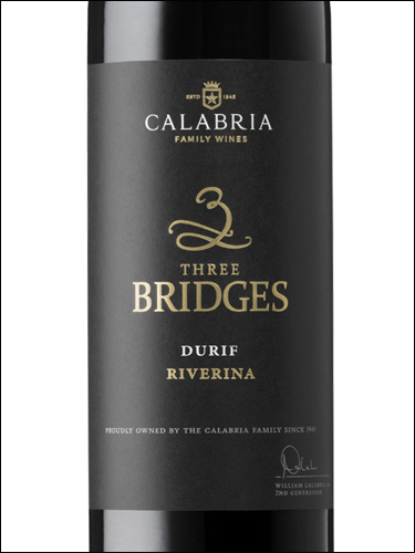 фото Calabria Family Wines Three Bridges Durif Riverina Калабрия Фэмили Вайнс 3 Бриджес Дюриф Риверина Австралия вино красное