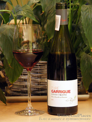 фото Pure Garrigue AOC Cotes du Rhone Домен де ля Ранжард Пюр Гарриг АОС Кот дю Рон Франция вино красное