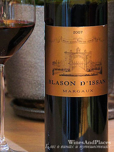 фото Blason d'Issan Margaux AOC Блазон д’Иссан Марго Франция вино красное